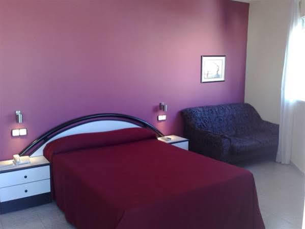 Hotel Congra Pilar de la Horadada Extérieur photo